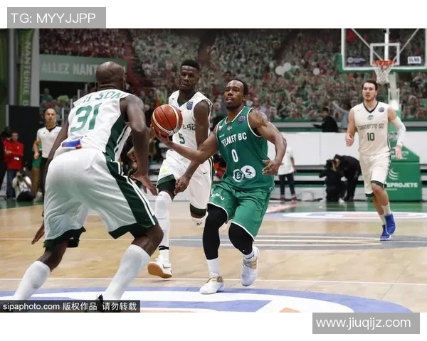 篮球装备选购指南推荐优质球拍与欧冠足球的完美搭配 篮球装备选购指南推荐优质球拍与欧冠足球的完美搭配